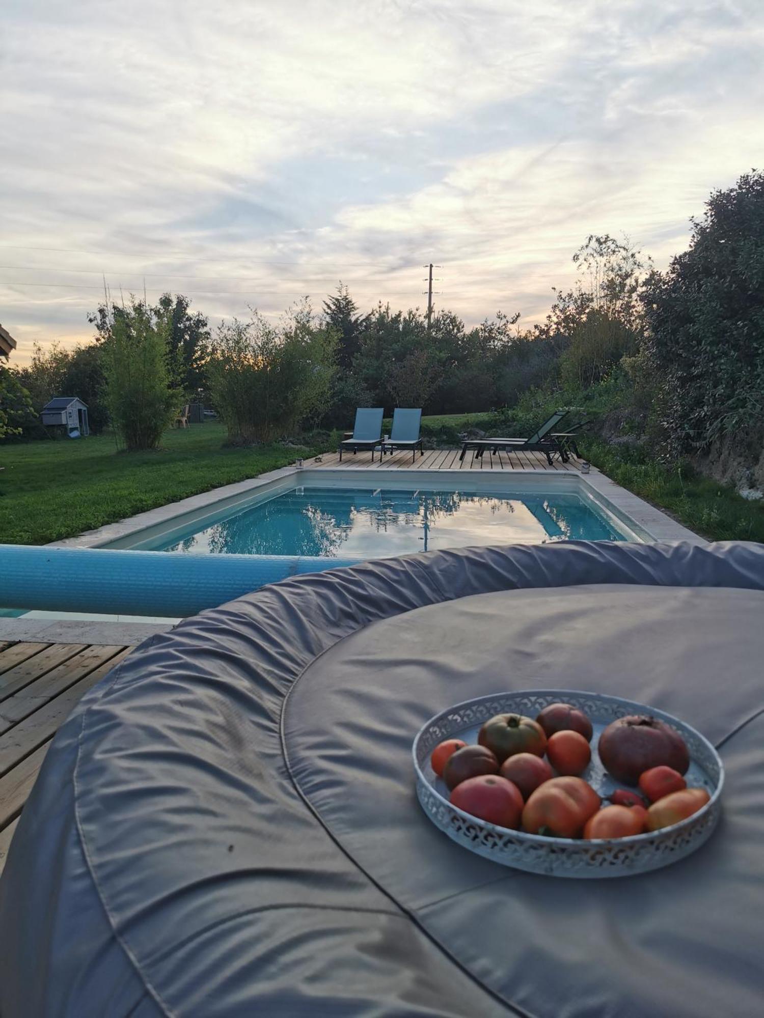 Nuit insolite en bulle Champmotteux Buitenkant foto