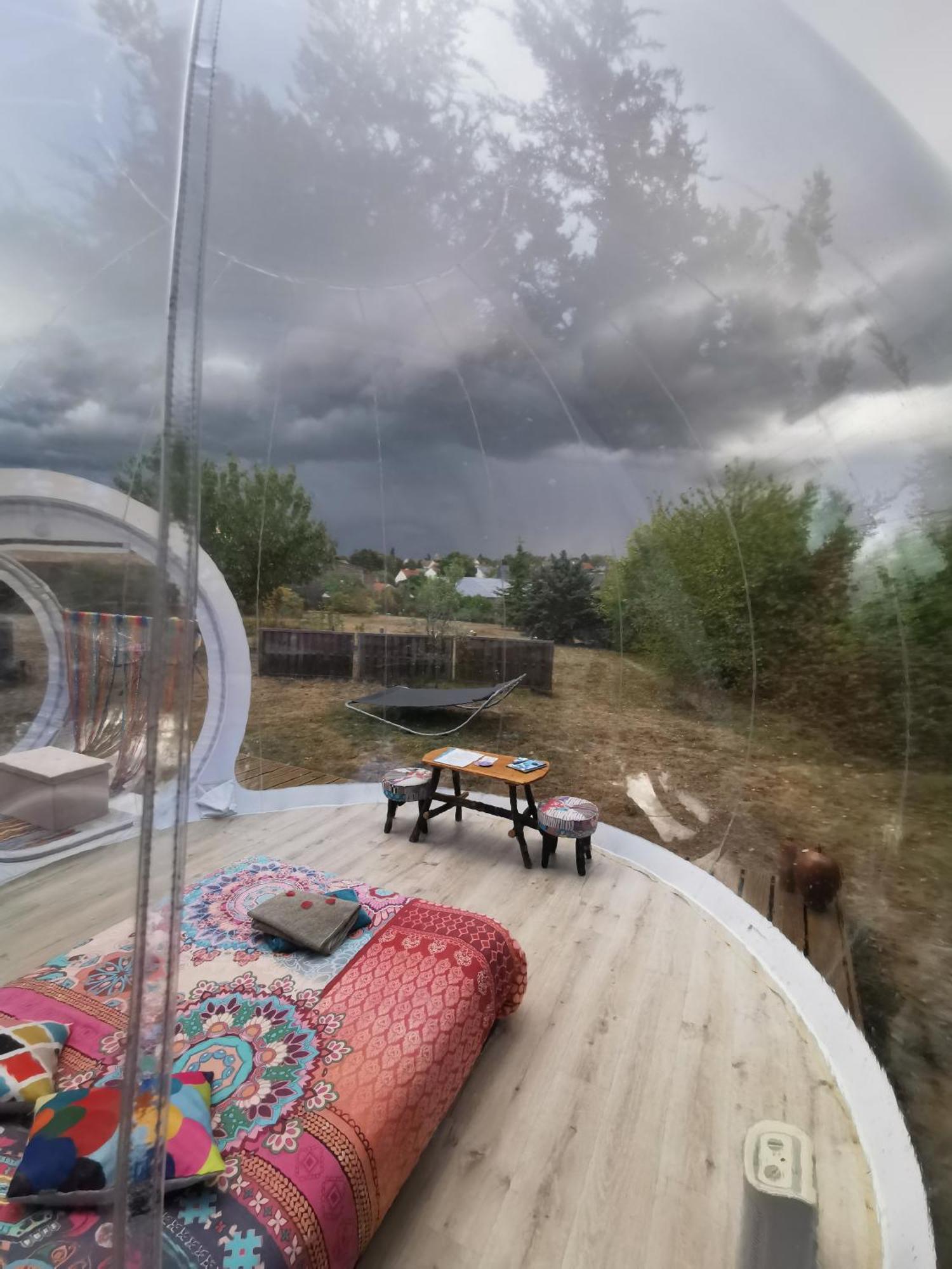Nuit insolite en bulle Champmotteux Kamer foto
